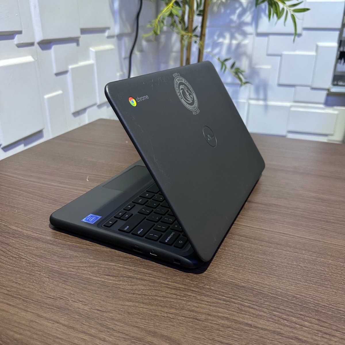Dell Chromebook 3100 - Intel Celeron N4020 - 32GB eMMC - 4GB RAM - Touchscreen