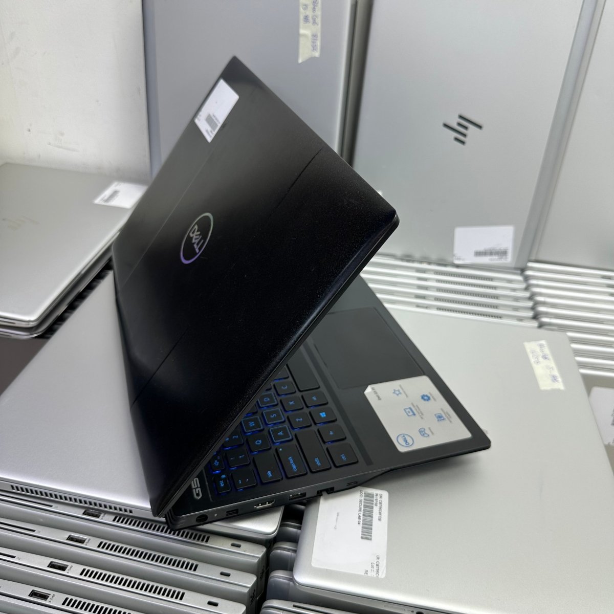Dell G5 5500 Gaming - 10th Gen. Intel Core i7 - 2TB SSD - 64GB RAM - 6GB Nvidia RTX - Keyboard Light