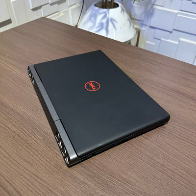 Dell Inspiron 15 7000 Gaming - 7th Gen. Intel Core i7 - 512GB SSD - 16GB RAM - 4GB Nvidia GeForce GTX 1050 Ti - Keyboard Light