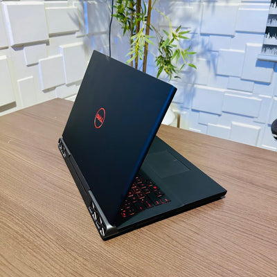 Dell Inspiron 15 7000 Gaming - 7th Gen. Intel Core i7 - 512GB SSD - 16GB RAM - 4GB Nvidia GeForce GTX 1050 Ti - Keyboard Light