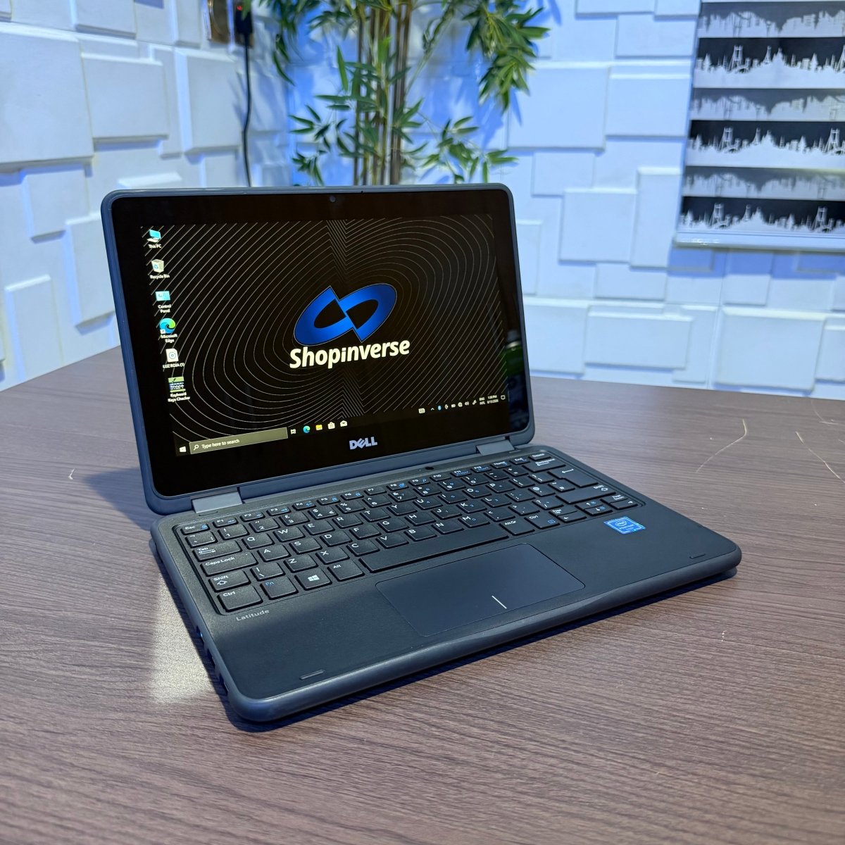 Dell Latitude 3189 2-in-1 | Intel Pentium N4200 | 8GB RAM | 256GB SSD | Touchscreen