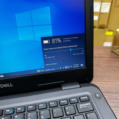 Dell Latitude 3300 - 8th Gen. Intel Core i5 - 256GB SSD - 8GB RAM - Touchscreen
