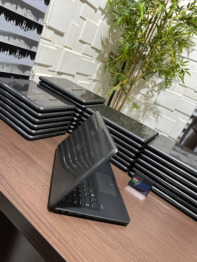 Dell Latitude 3380 | 6th Gen Core i3 | 4GB RAM | 500GB HDD