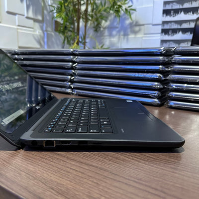 Dell Latitude 3380 - 6th Gen. Intel Core i3 - 128GB SSD - 4GB RAM - Touchscreen