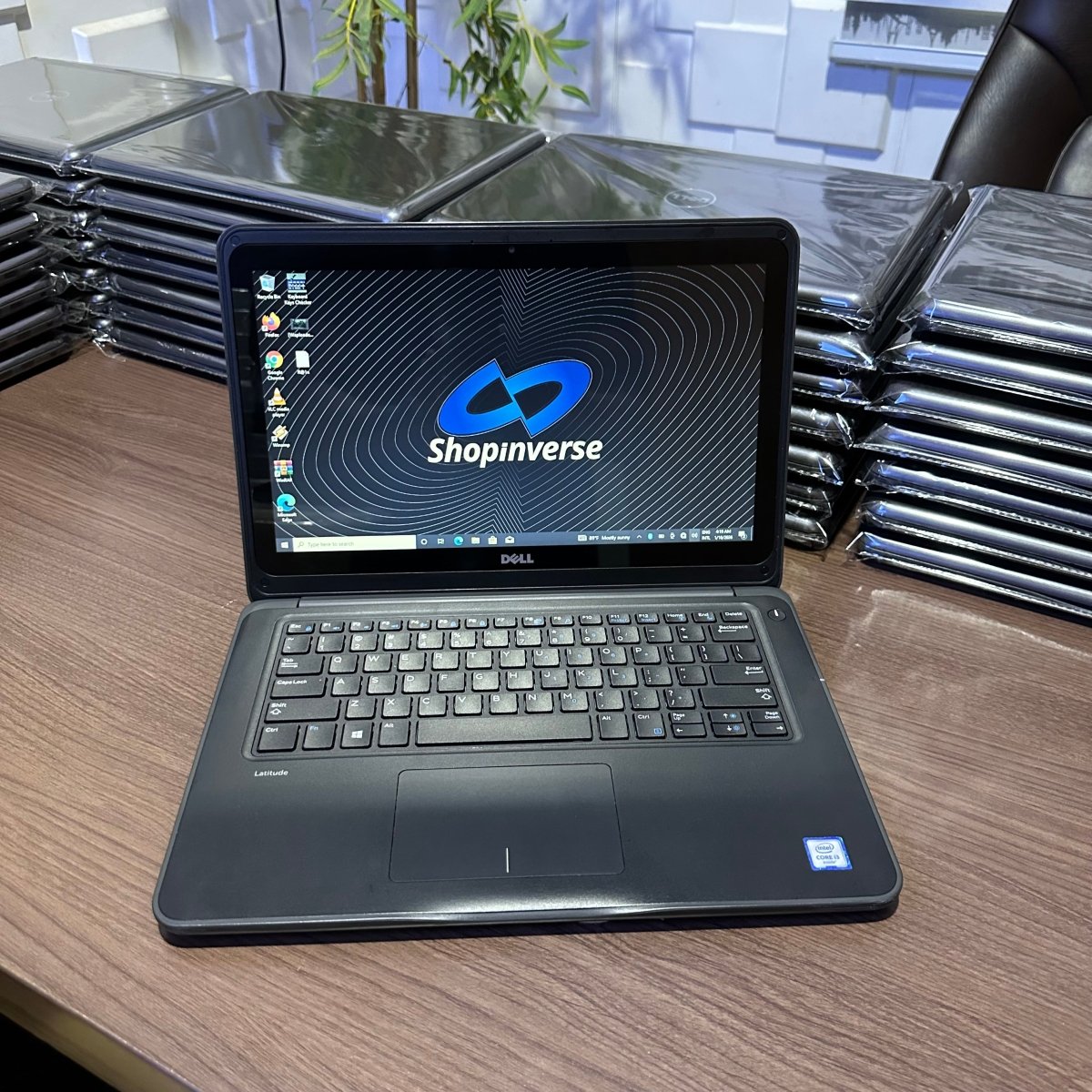 Dell Latitude 3380 - 6th Gen. Intel Core i3 - 128GB SSD - 4GB RAM - Touchscreen