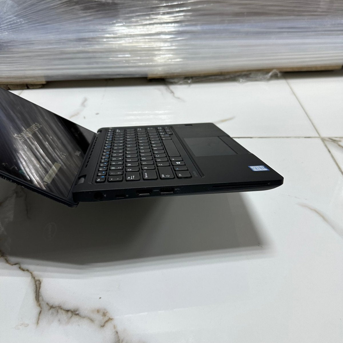 Dell Latitude 5280 - 7th Gen Intel Core i5 - 256GB SSD - 8GB RAM - Touchscreen