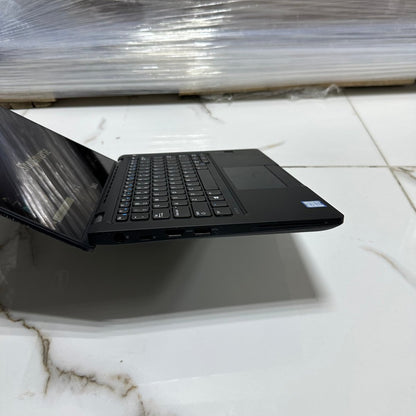 Dell Latitude 5280 - 7th Gen Intel Core i5 - 256GB SSD - 8GB RAM - Touchscreen