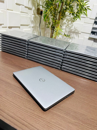 Dell Latitude 5310 - 10th Gen. Intel Core i5 - 256GB SSD - 8GB RAM - HDMI - Keyboard Light - (Minor body dent)