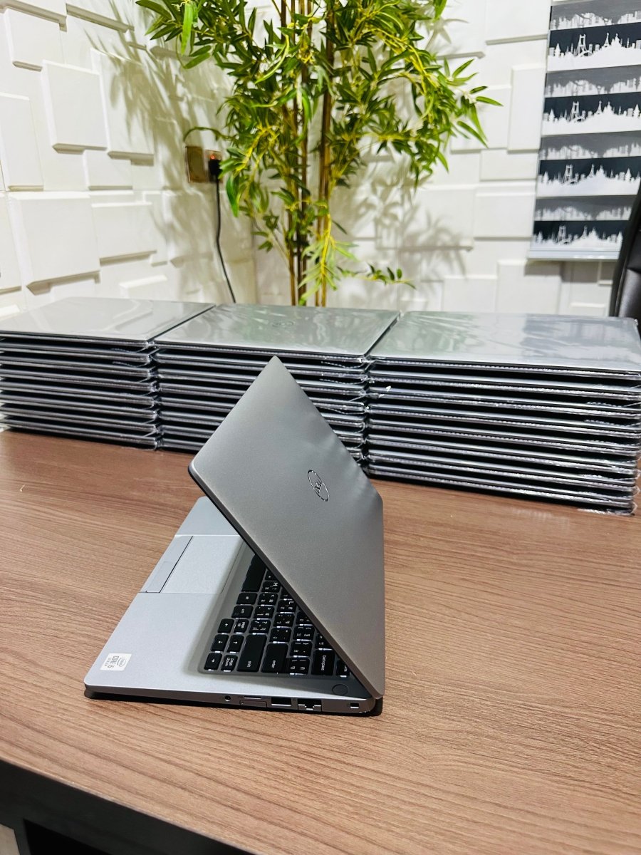 Dell Latitude 5310 - 10th Gen. Intel Core i5 - 256GB SSD - 8GB RAM - HDMI - Keyboard Light - (Minor body dent)