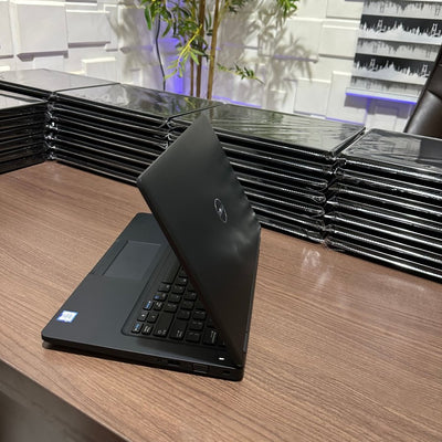 Dell Latitude 5480 - 6th Gen. Intel Core i5 - 256GB SSD - 8GB RAM - Keyboard Light