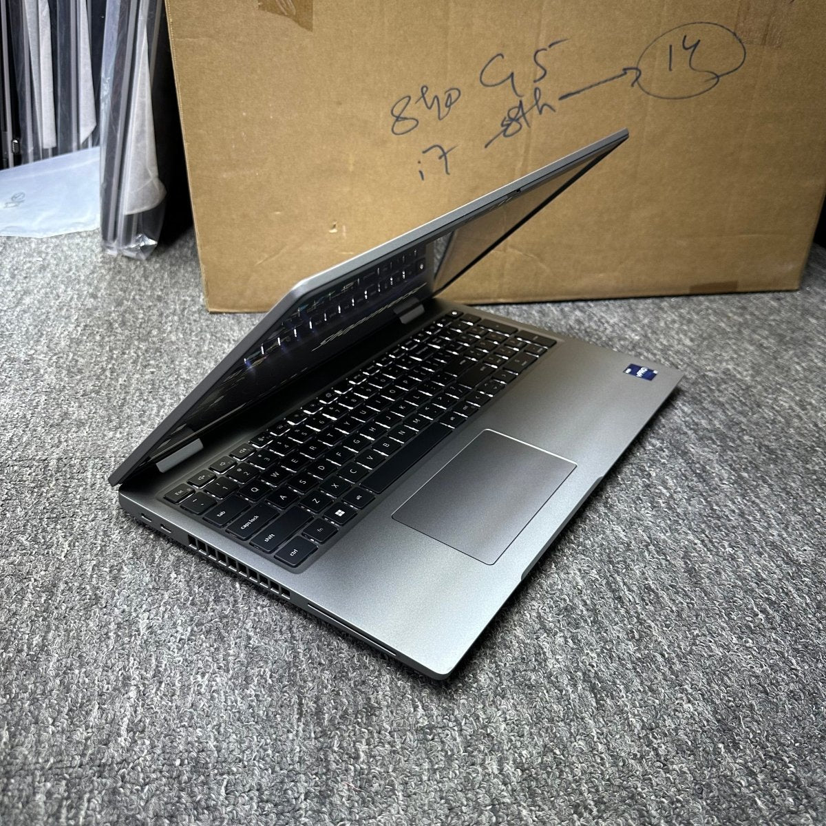 Dell Latitude 5531 - 12th Gen. Intel Core i7 - 512GB SSD - 32GB RAM - 2GB Nvidia GeForce MX550 - Keyboard Light