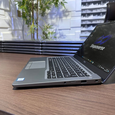Dell Latitude 7300 - 8th Gen. Intel Core i7 - 256GB SSD - 8GB RAM - keyboard Light - Touchscreen