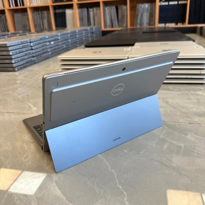 Dell Latitude 7320 Detachable - 11th Gen. Intel Core i5 - 512GB SSD - 8GB RAM - Keyboard Light - Touchscreen