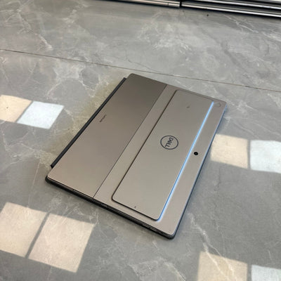 Dell Latitude 7320 Detachable - 11th Gen. Intel Core i5 - 512GB SSD - 8GB RAM - Keyboard Light - Touchscreen