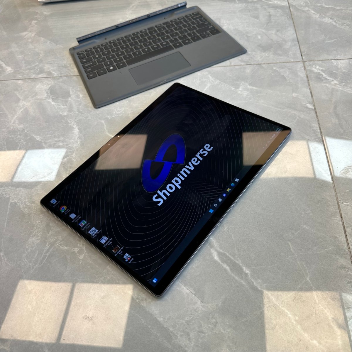 Dell Latitude 7320 Detachable - 11th Gen. Intel Core i5 - 512GB SSD - 8GB RAM - Keyboard Light - Touchscreen