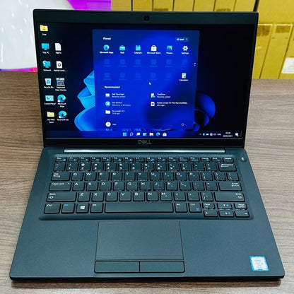 Dell Latitude 7380 - 7th Gen. Intel Core i5 - 256GB SSD - 8GB RAM - Keyboard Light