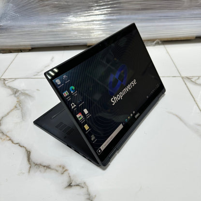 Dell Latitude 7390 2 - in - 1 - 8th Gen. Intel Core i5 - 256GB SSD - 8GB RAM - Keyboard Light - Touchscreen