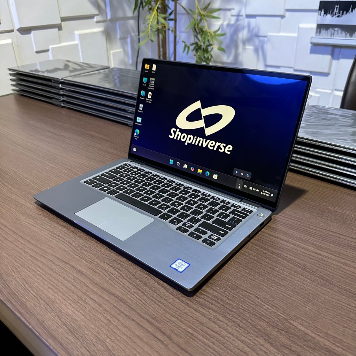 Dell Latitude 7400 2-in-1 - 8th Gen. Intel Core i5 - 256GB SSD