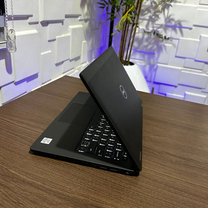 Dell Latitude 7410 - 10th Gen. Intel Core i5 - 256GB SSD - 16GB RAM - Keyboard Light - (Minor body dent)