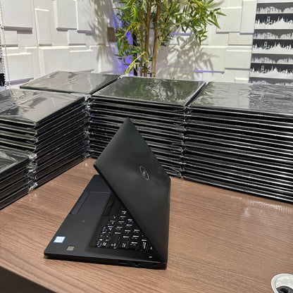 Dell Latitude 7480 - 6th Gen. Intel Core i7 - 256GB SSD - 16GB RAM - Keyboard Light