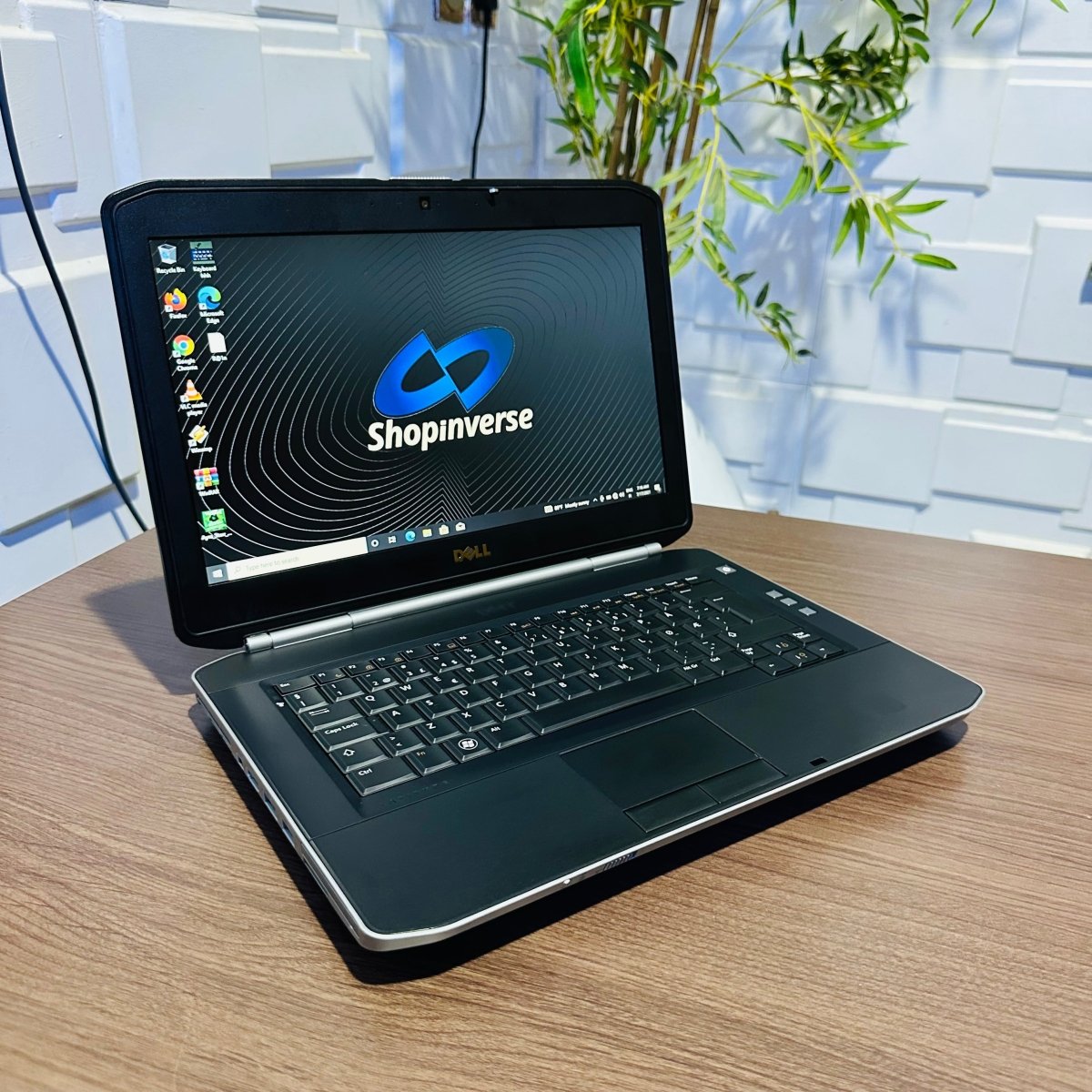 Dell Latitude E5420 - Intel Celeron B840 - 250GB HDD - 4GB RAM