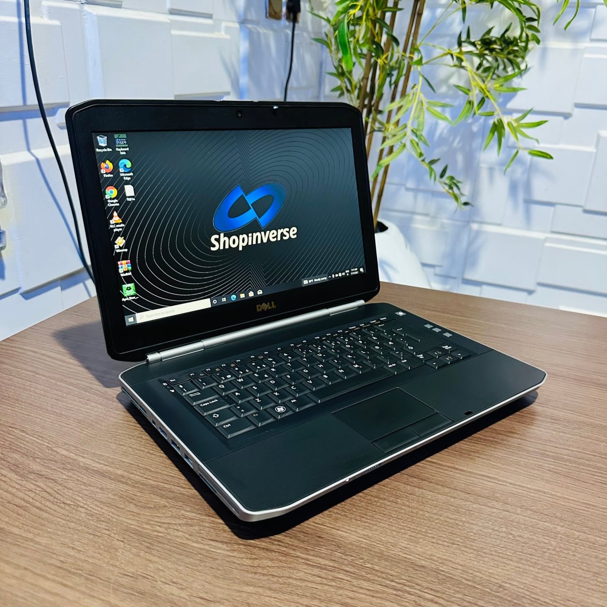 Dell Latitude E5420 - Intel Celeron B840 - 250GB HDD - 4GB RAM