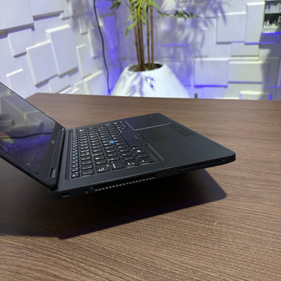 Dell Latitude E5450 - Intel Core i5 - 500GB HDD - 8GB RAM