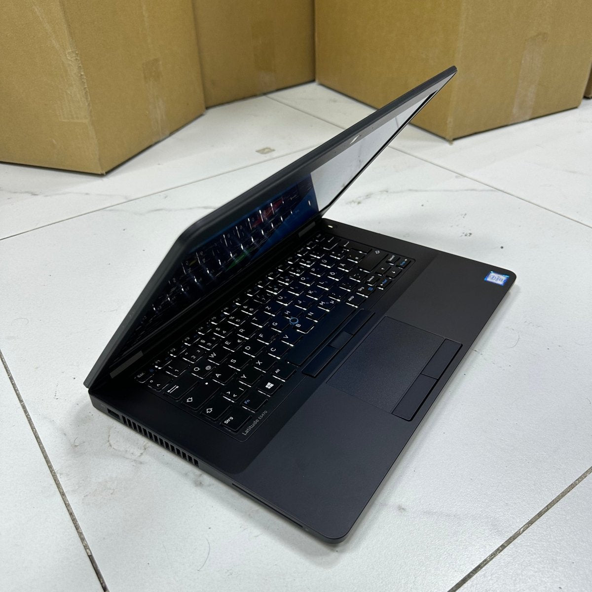 Dell Latitude E5470 - 6th Gen. Intel Core i7 - 256GB SSD - 8GB RAM