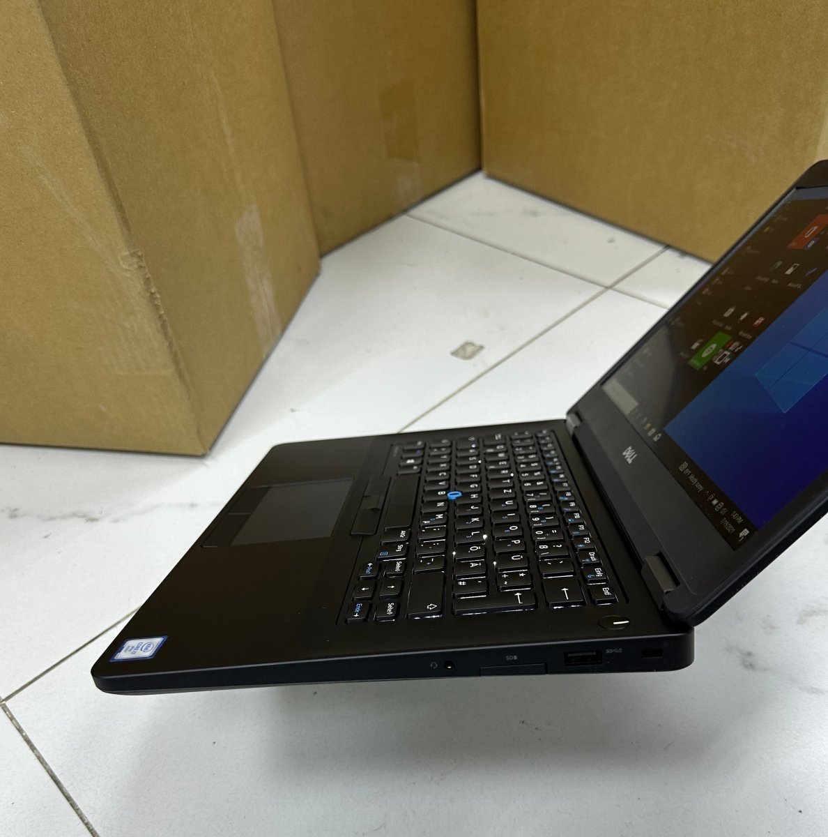 Dell Latitude E5470 - 6th Gen. Intel Core i7 - 256GB SSD - 8GB RAM - Keyboard Light