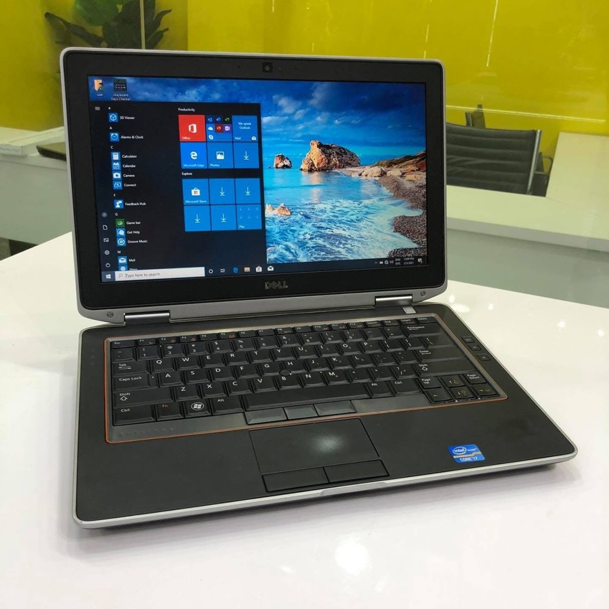 Dell Latitude E6330 - Intel Core i5 - 500GB HDD - 8GB RAM
