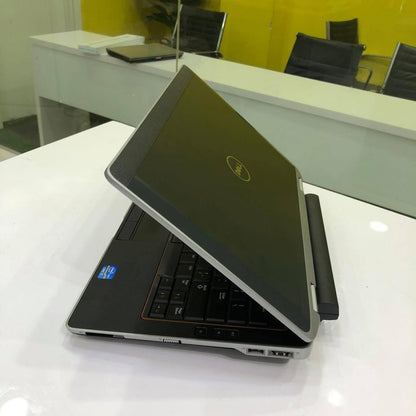 Dell Latitude E6330 - Intel Core i5 - 500GB HDD - 8GB RAM