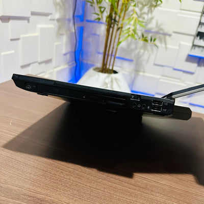 Dell Latitude E6410 - Intel Core i5 - 320GB HDD - 4GB RAM