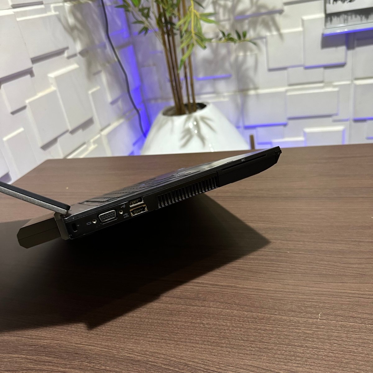 Dell Latitude E6410 - Intel Core i5 - 320GB HDD - 4GB RAM
