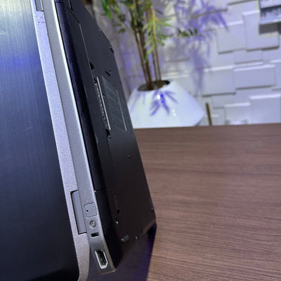 Dell Latitude E6420 - Intel Core i5 - 320GB HDD - 4GB RAM