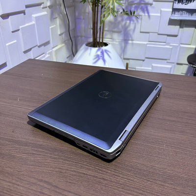 Dell Latitude E6520 - Intel Core i5 - 120GB HDD - 8GB RAM - Keyboard Light