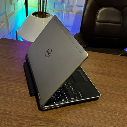Dell Latitude E6540 - Intel Core i5 - 500GB HDD - 8GB RAM