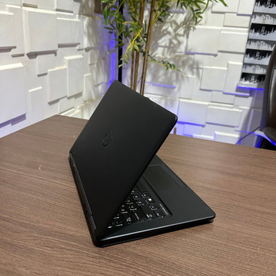 Dell Latitude E7250 - Intel Core i5 - 128GB SSD - 4GB RAM - keyboard Light