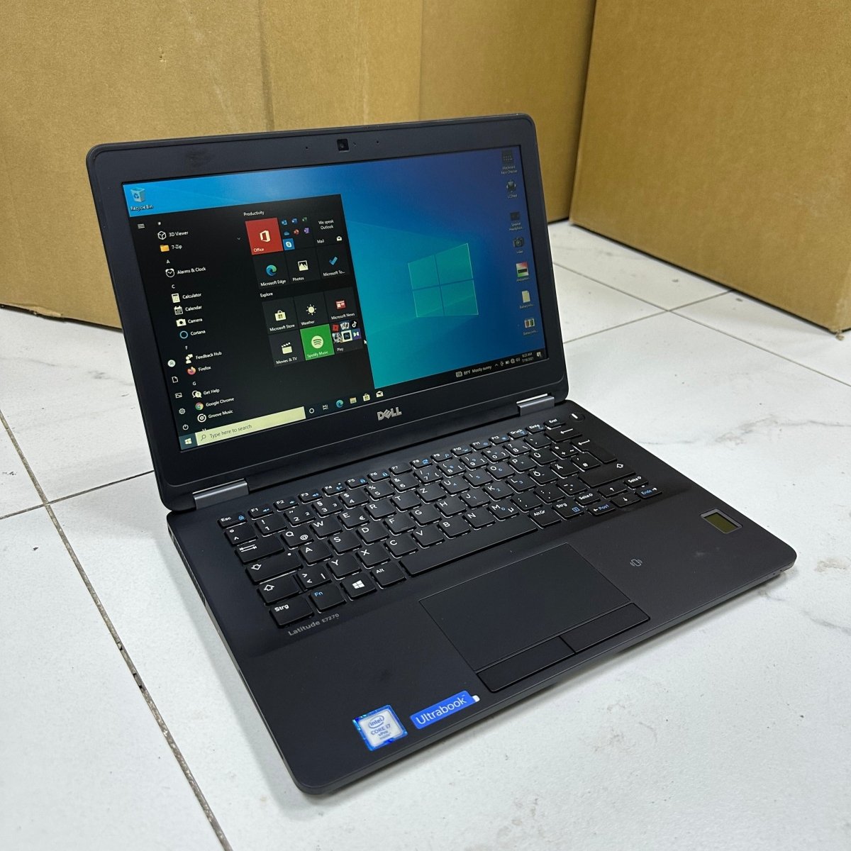 Dell Latitude E7270 - 6th Gen. Intel Core i5 - 256GB SSD - 8GB RAM