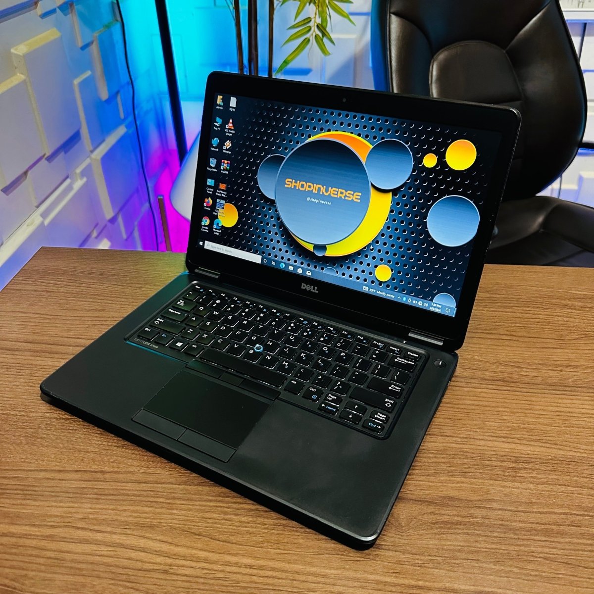 Dell Latitude E7450 - Intel Core i7 - 256GB SSD - 8GB RAM - Keyboard Light