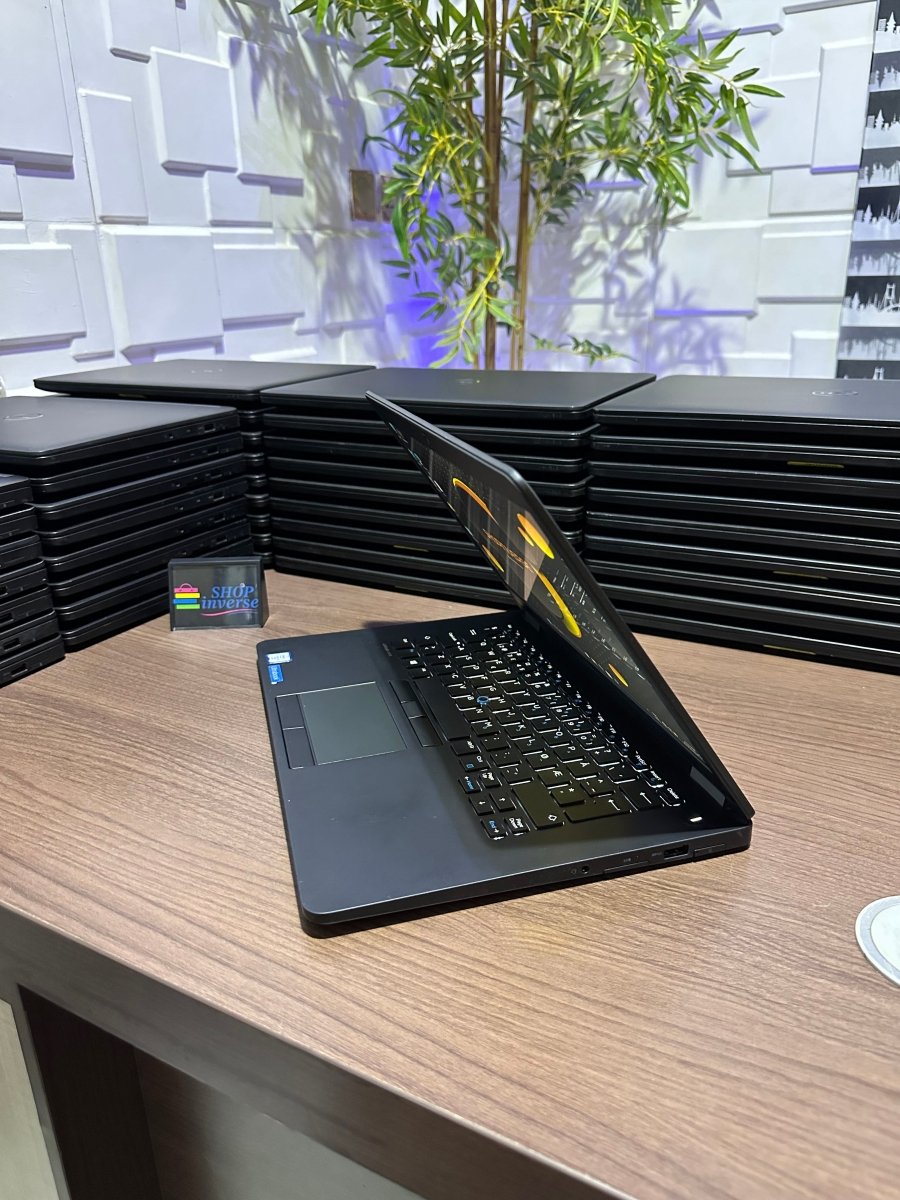 Dell Latitude E7470 - 6th Gen. Intel Core i7 - 256GB SSD - 8GB RAM - Keyboard Light