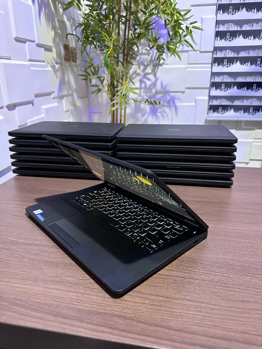 Dell Latitude E7470 - 6th Gen. Intel Core i7 - 256GB SSD - 8GB RAM - Keyboard Light - Touchscreen