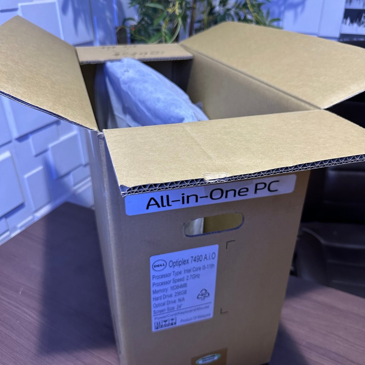 Dell Optiplex 7490 All in One Desktop - 11th Gen. Intel Core i5 - 256GB SSD - 16GB RAM