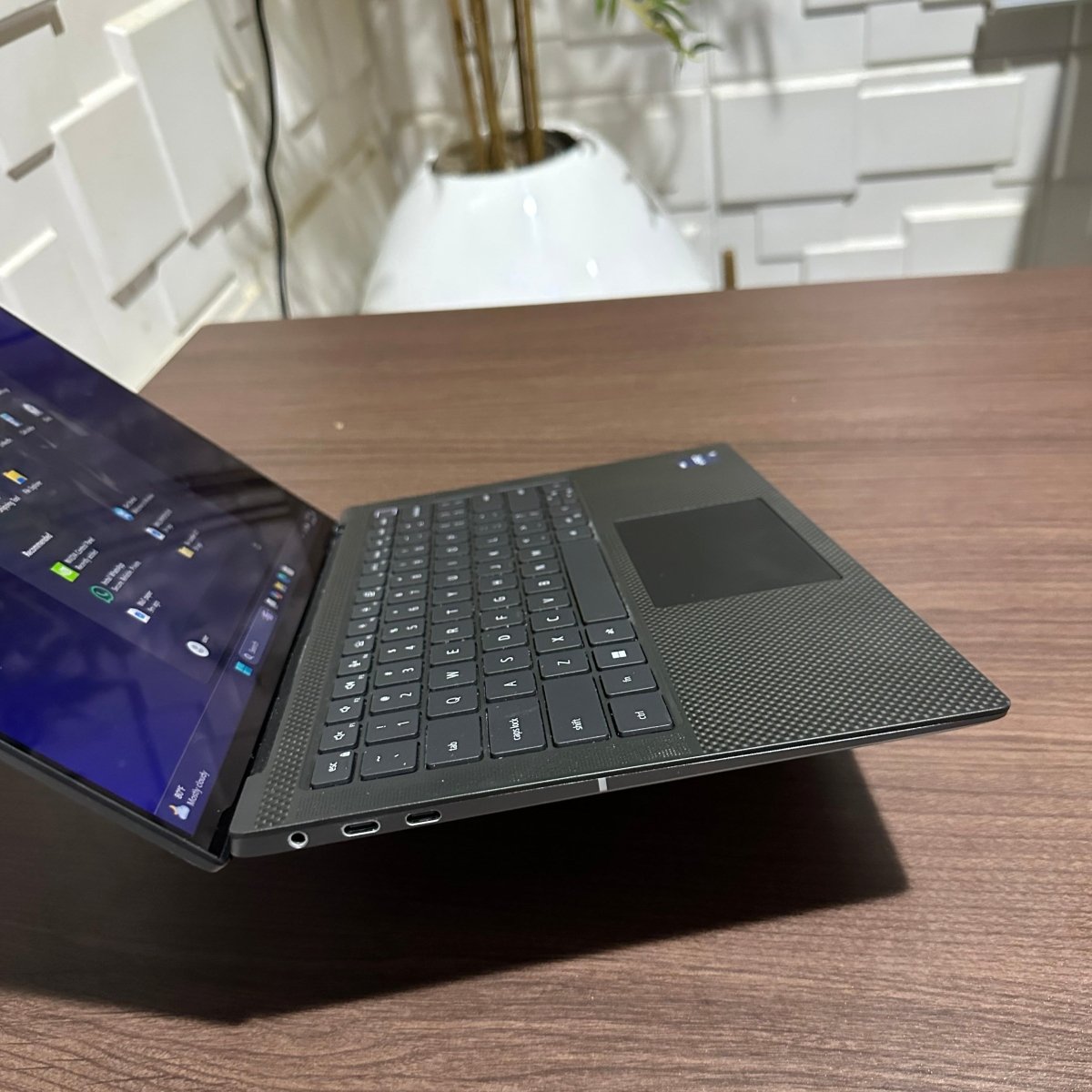 Dell Precision 5480 - 13th Gen. Intel Core i7 - 512GB SSD - 32GB RAM - 8GB Nvidia RTX 2000 - Keyboard Light - Touchscreen