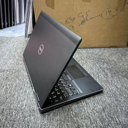 Dell Precision 7530 - 8th Gen. Intel Core i7 - 512GB SSD - 16GB RAM - 4GB Nvidia Quadro P2000 - Keyboard Light
