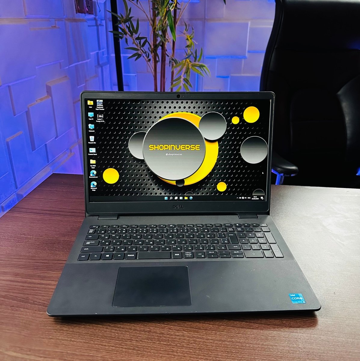 Dell Vostro 3500 - 11th Gen. Intel Core i5 - 256GB SSD - 8GB RAM