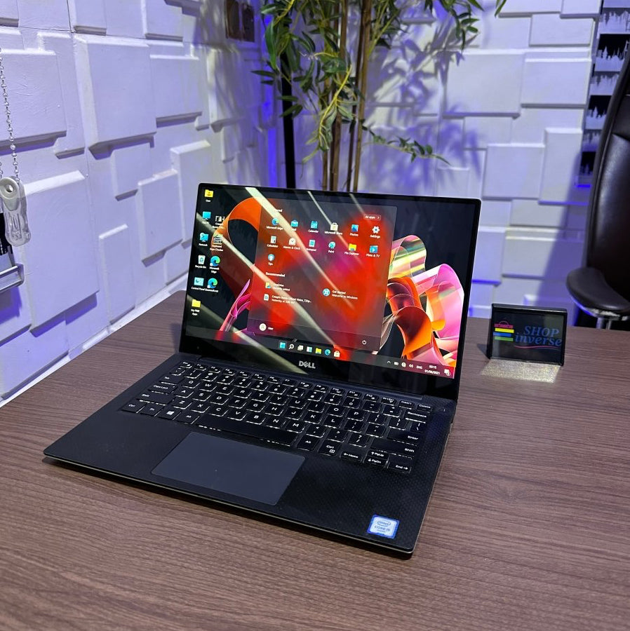 Dell XPS 13 9350 | Core i5 | 8GB RAM | 256GB SSD | Backlit