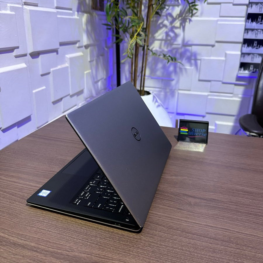 Dell XPS 13 9350 | 6th Gen Core i5 | 8GB RAM | 256GB SSD | Backlit Keyboard