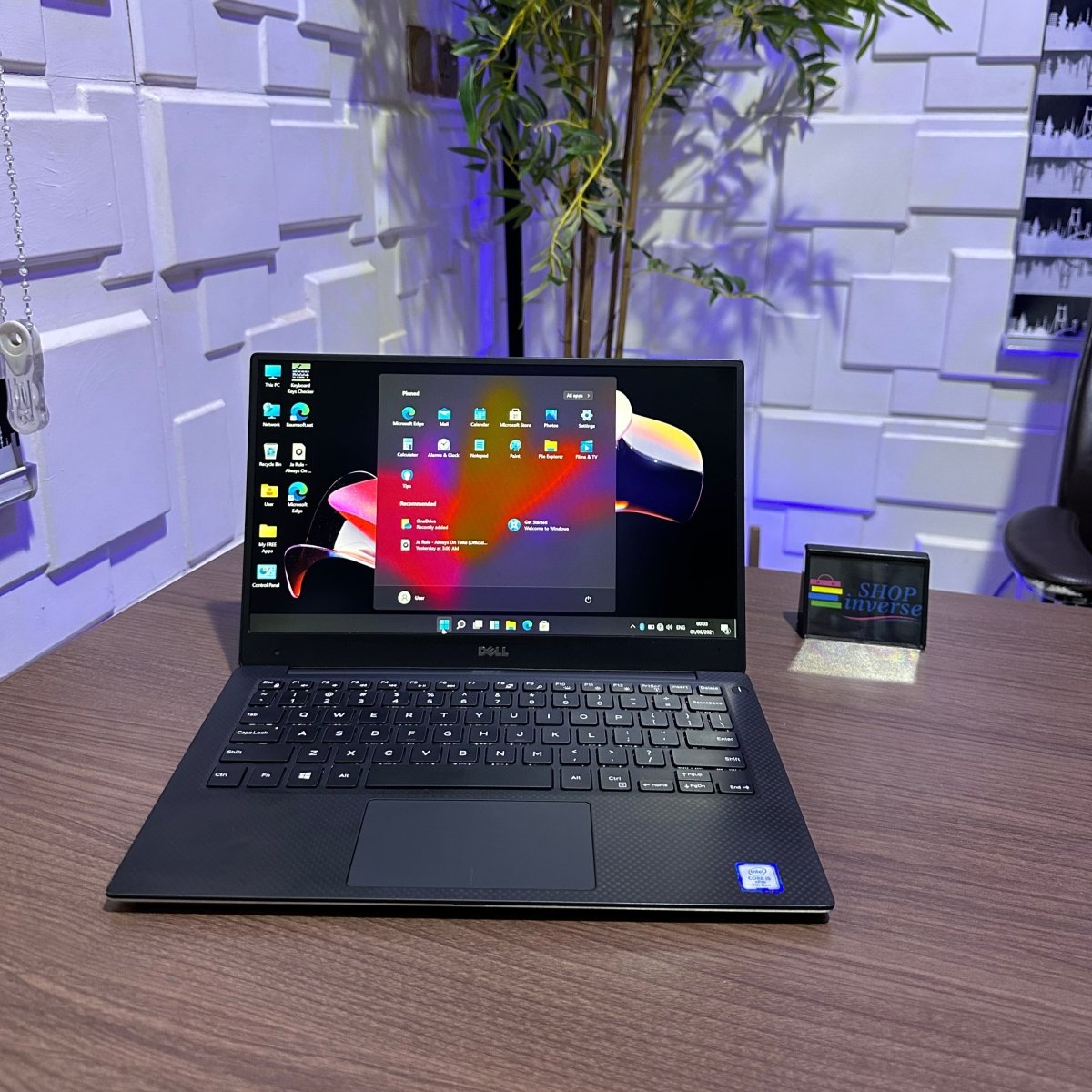 Dell XPS 13 9360 - 8th Gen. Intel Core i7 - 256GB SSD - 16GB RAM - keyboard Light