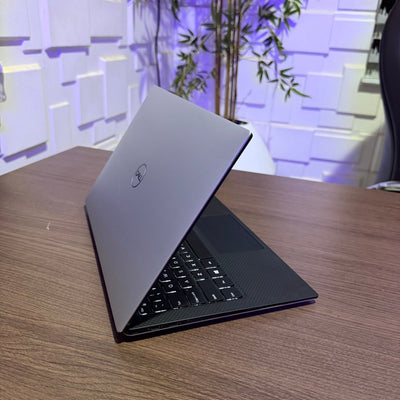 Dell XPS 13 9380 | Core i5 8th Gen | 8GB RAM | 256GB SSD | 4K | Touchscreen | Backlit Keyboard
