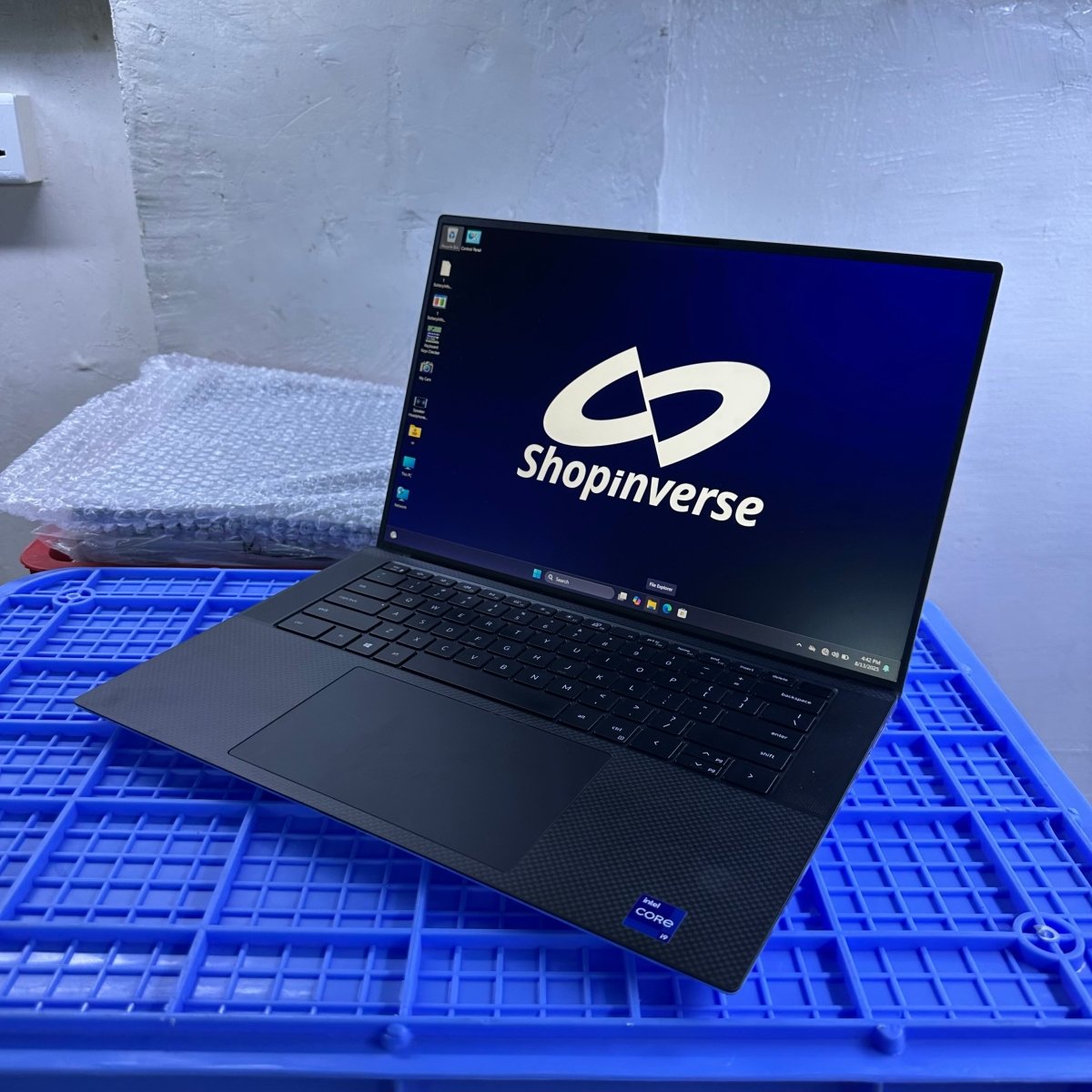 Dell XPS 15 9510 - 11th Gen Intel Core i9 - 512GB SSD - 64GB RAM - 4GB Nvidia GeForce RTX 3050 - Keyboard Light